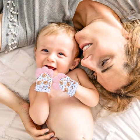 Nibbly Baby Teething Toys Mitten | BestieMitt™️
