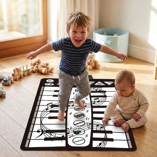 Black and white play mat